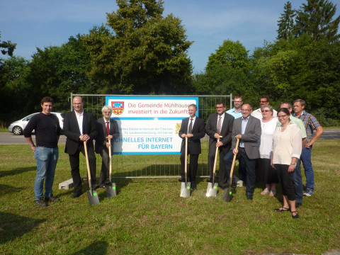 Breitbandausbau_Mühlhausen_Starke_Unternehmen_brauchen_schnelles_Internet_Gruppenbild_Pressetermin